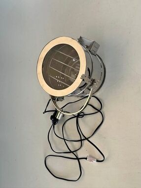 Adjustable studio spotlight nautical industrial lamp in chrome 8.5" diameter